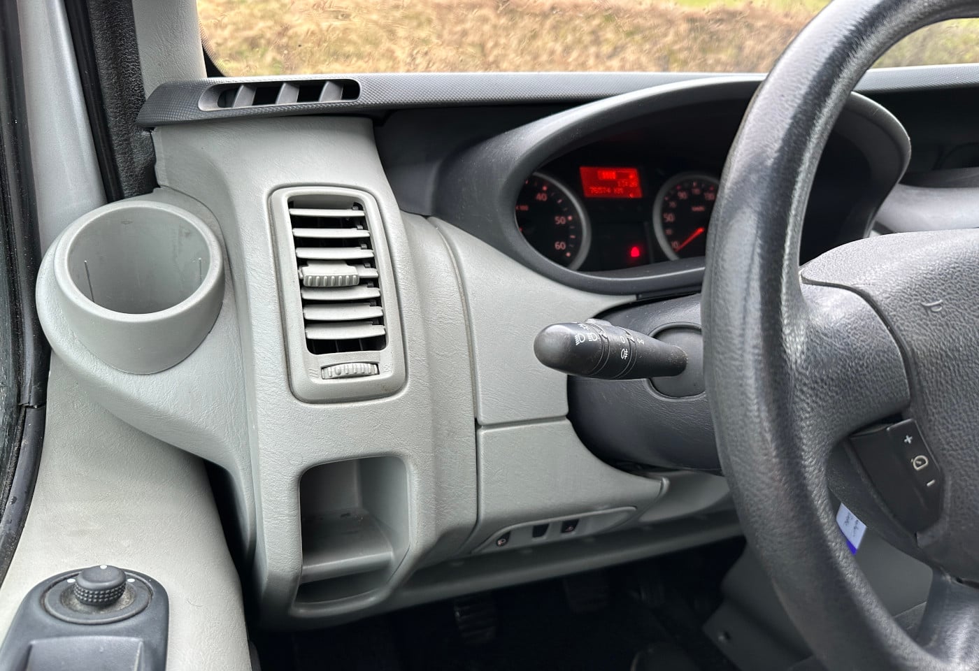 MOTO6625_2844736 vehicle image