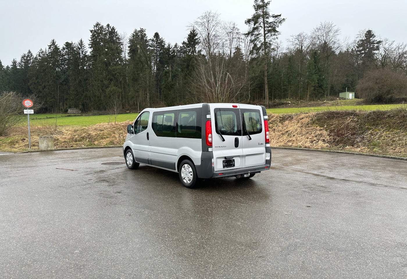 MOTO6625_2844736 vehicle image