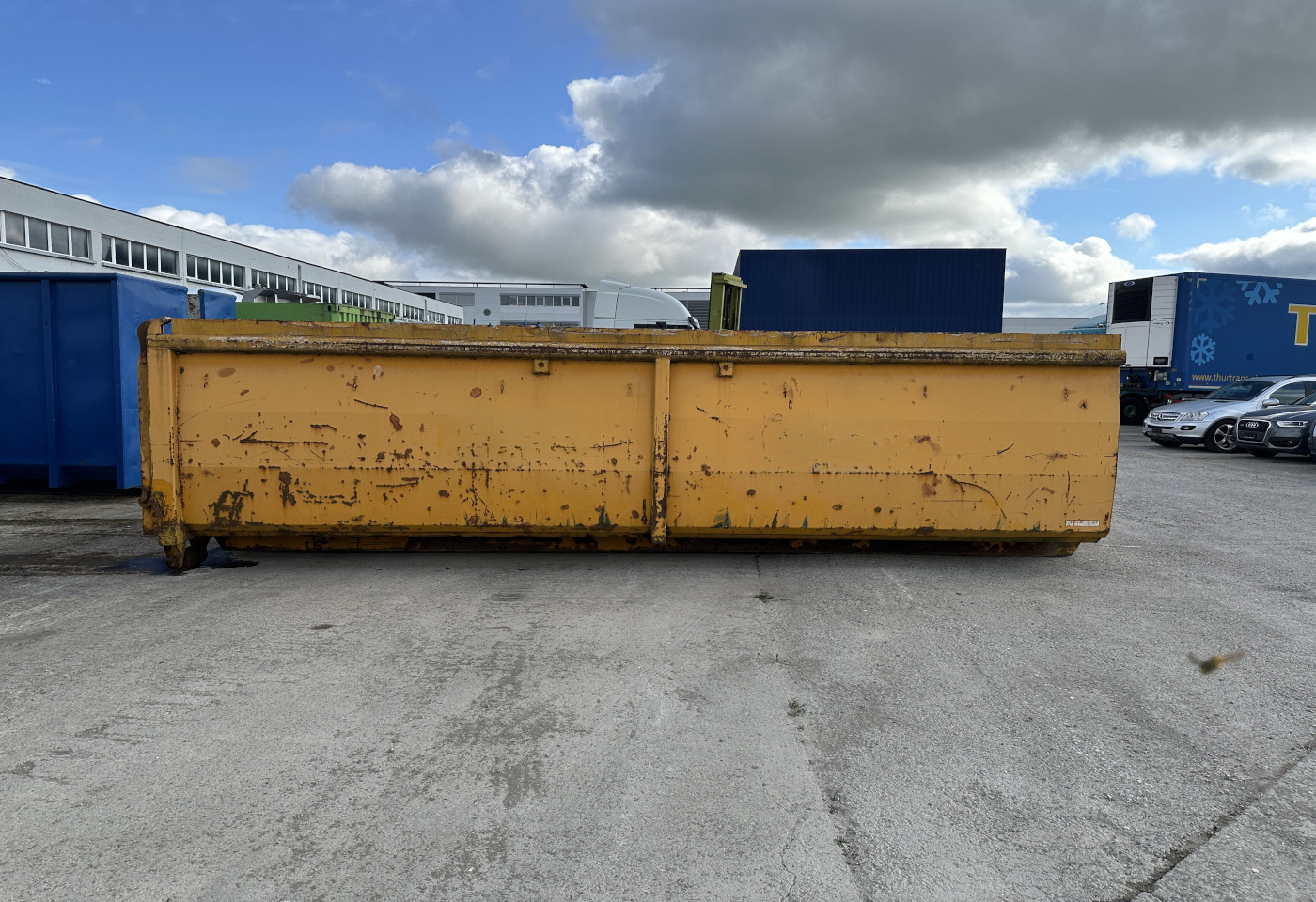 MOTO6625_2627456 vehicle image