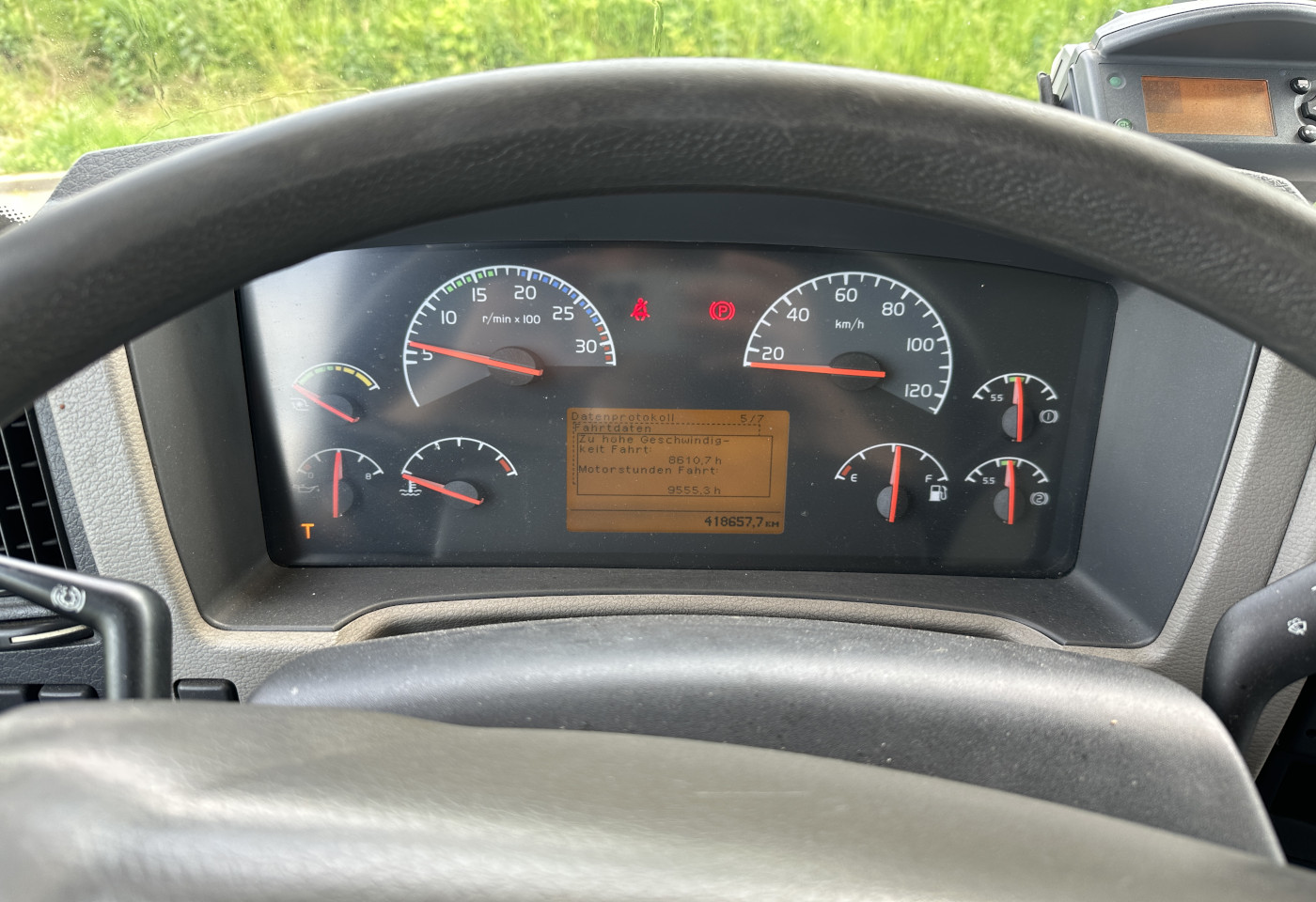 MOTO6625_2657115 vehicle image