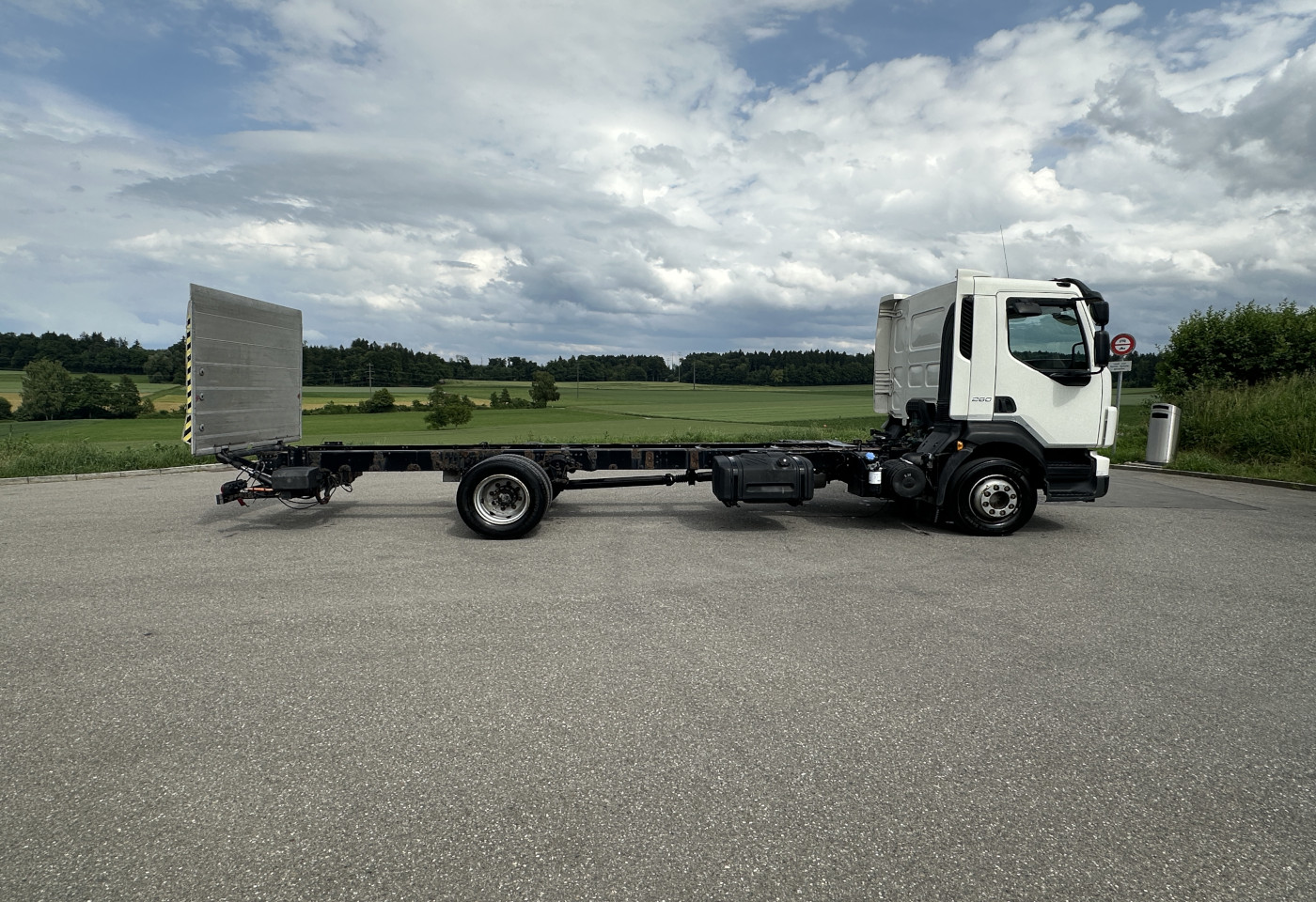MOTO6625_2657115 vehicle image