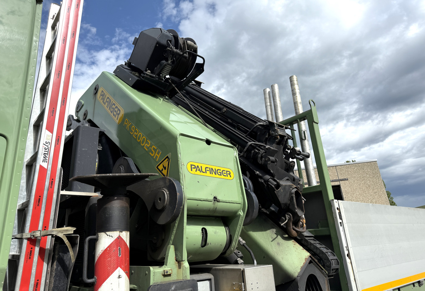MOTO6625_2657085 vehicle image