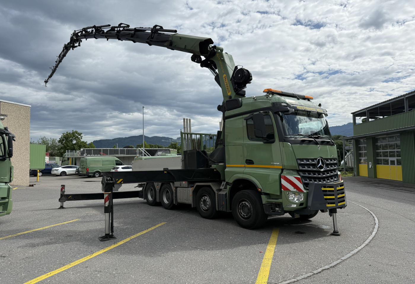 MOTO6625_2657085 vehicle image
