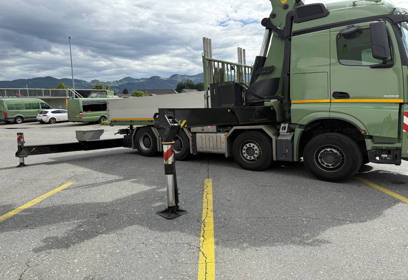 MOTO6625_2657085 vehicle image