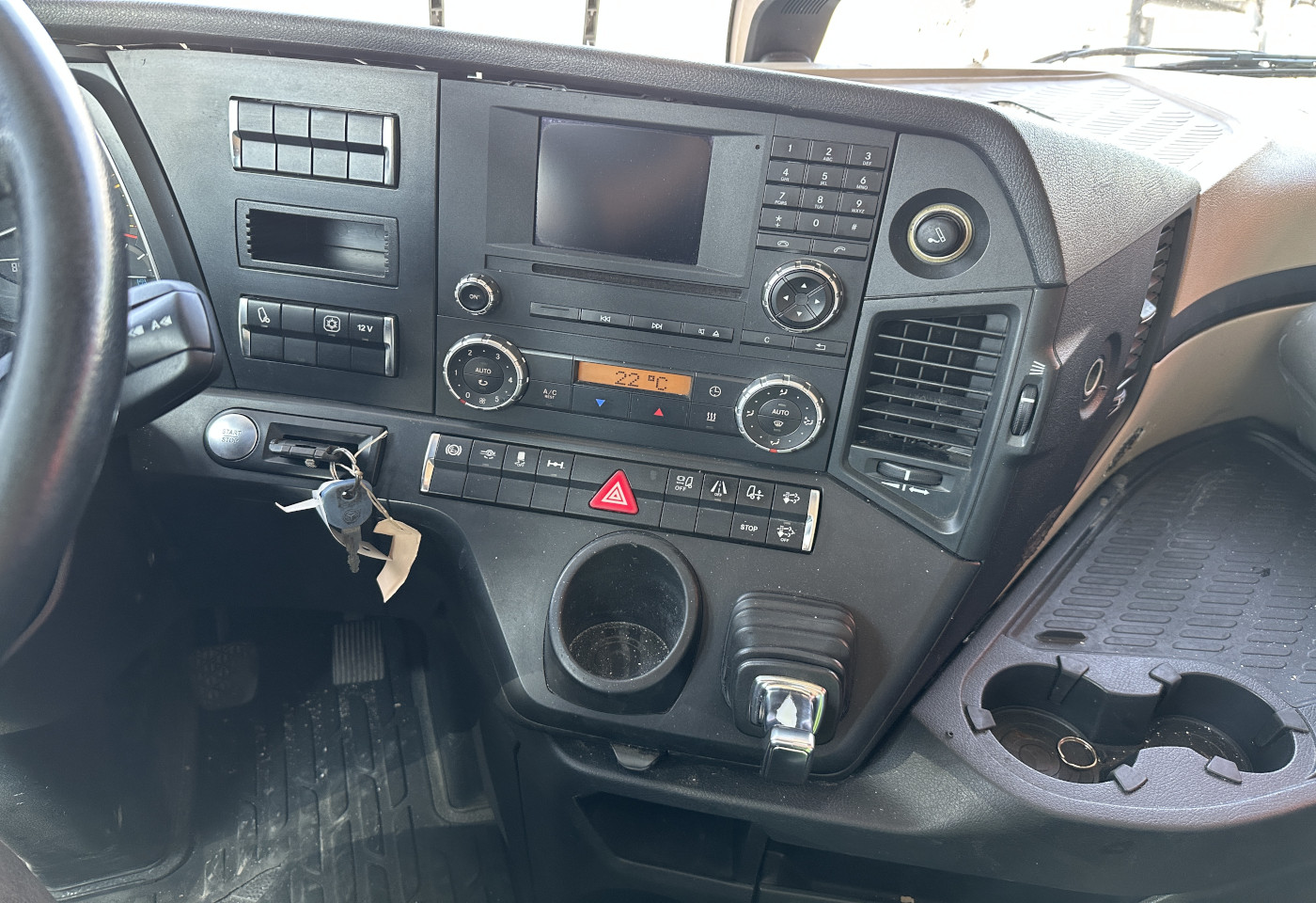 MOTO6625_2657100 vehicle image