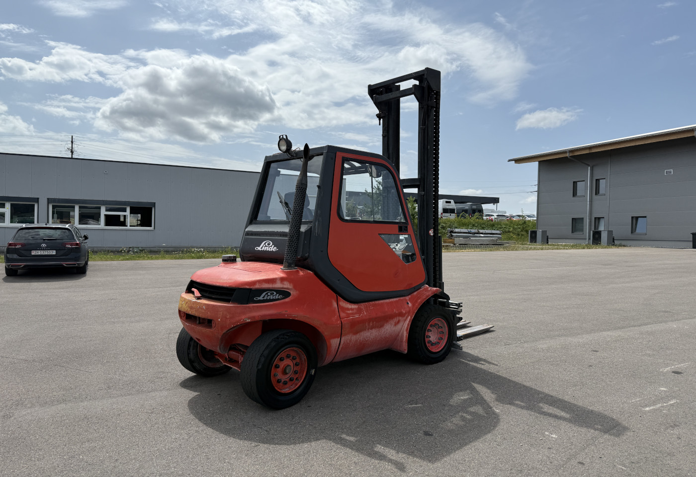 MOTO6625_2657124 vehicle image
