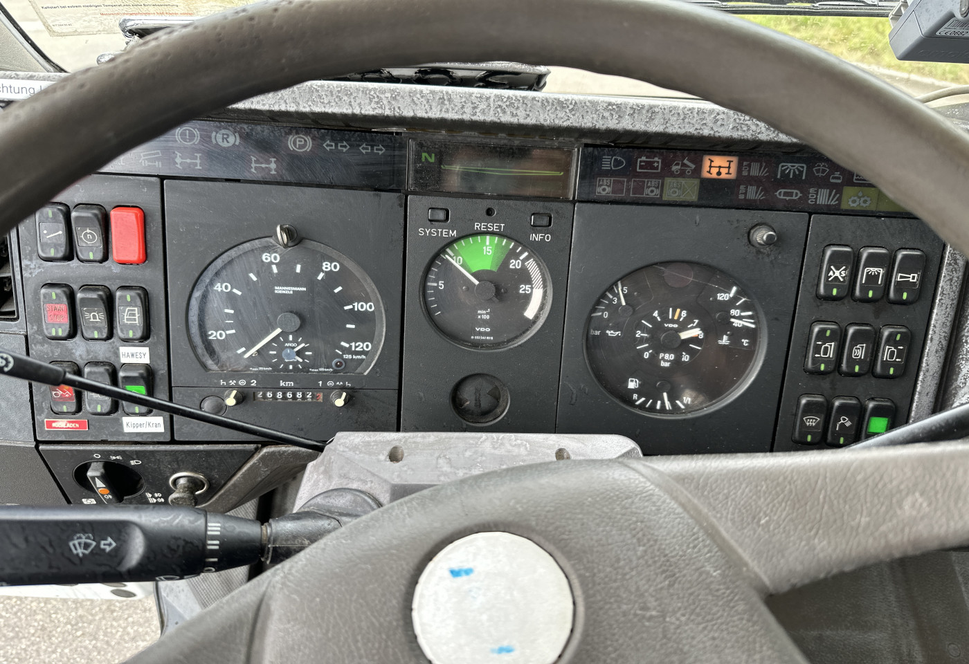 MOTO6625_2748431 vehicle image