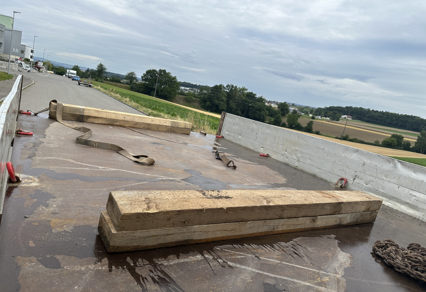 MOTO6625_2748431 vehicle image