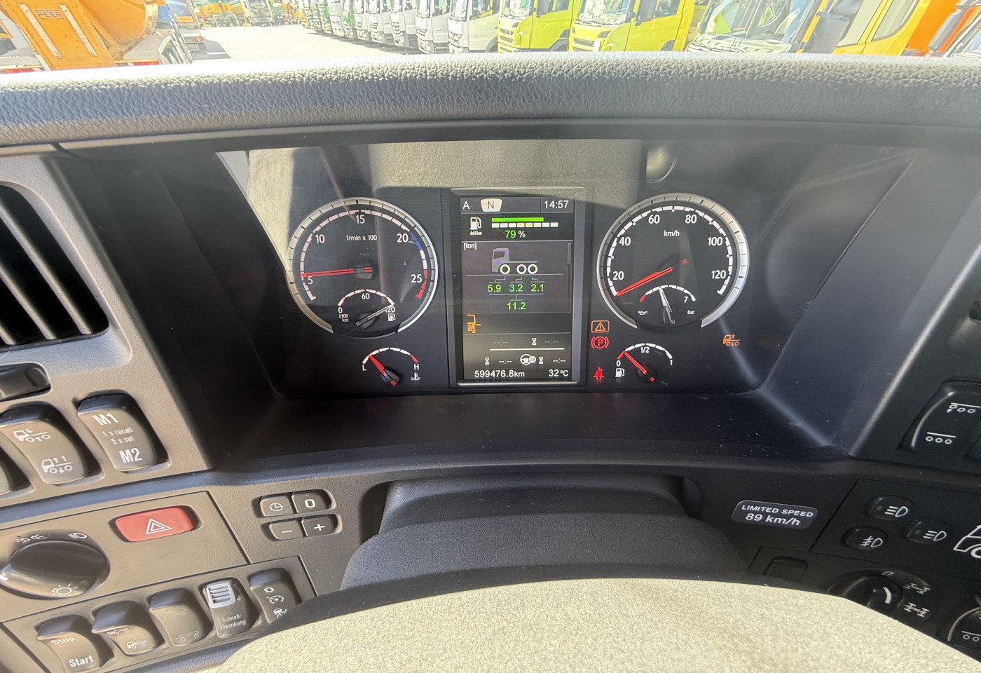 MOTO6625_2741964 vehicle image
