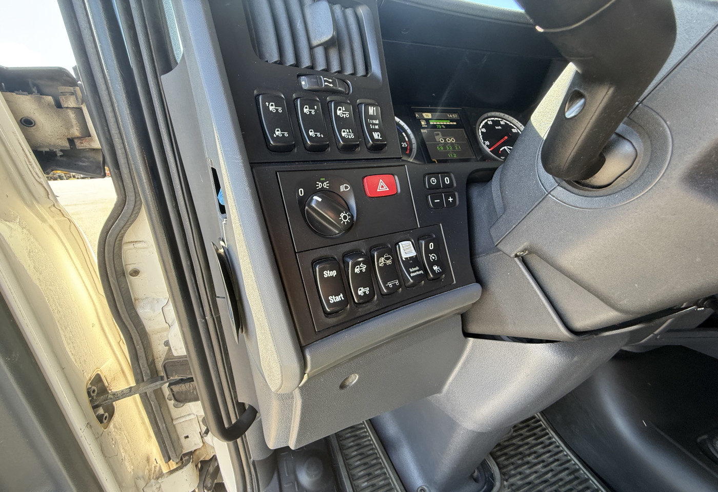 MOTO6625_2741964 vehicle image