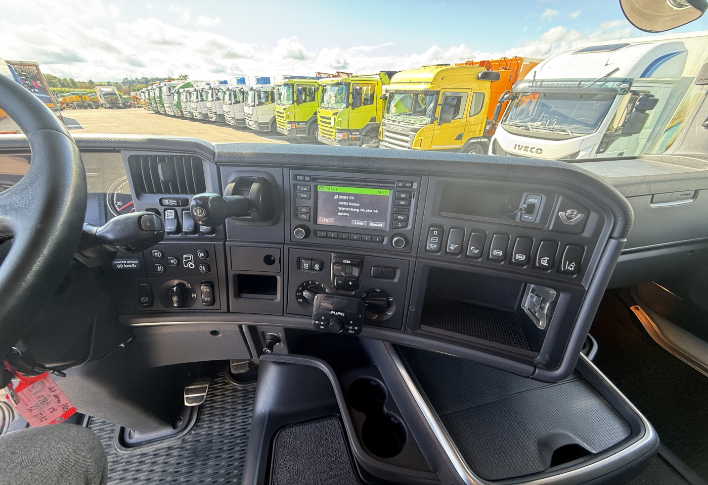 MOTO6625_2741964 vehicle image