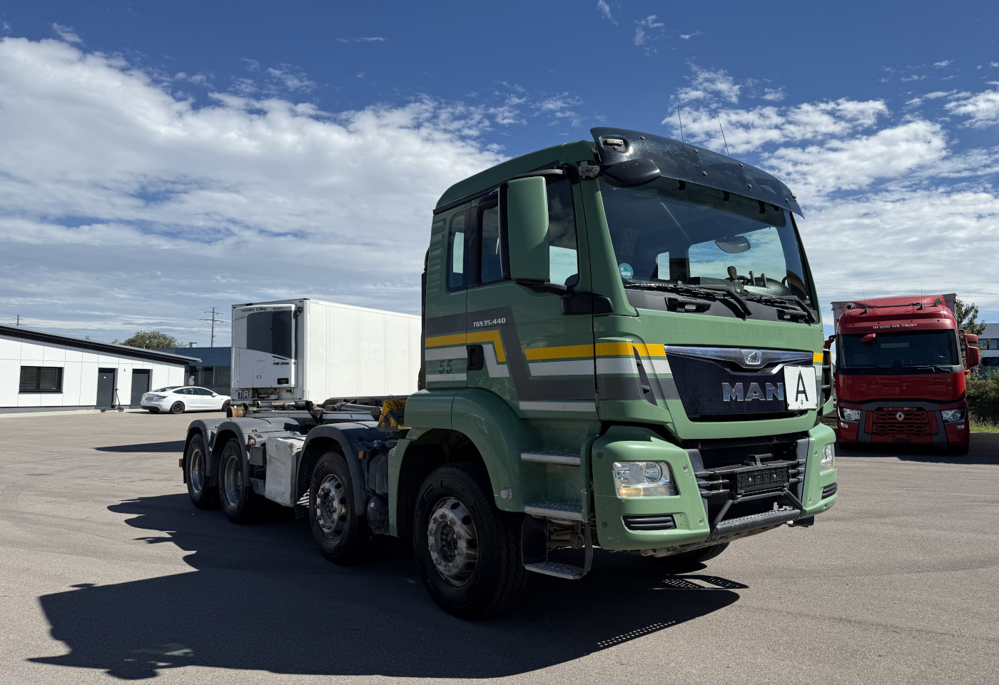 MOTO6625_2736497 vehicle image