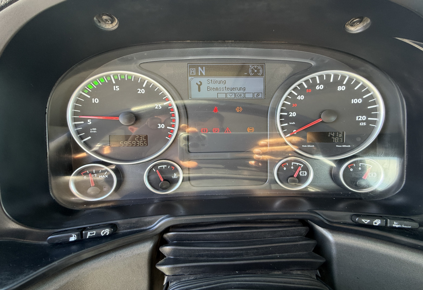 MOTO6625_2736497 vehicle image