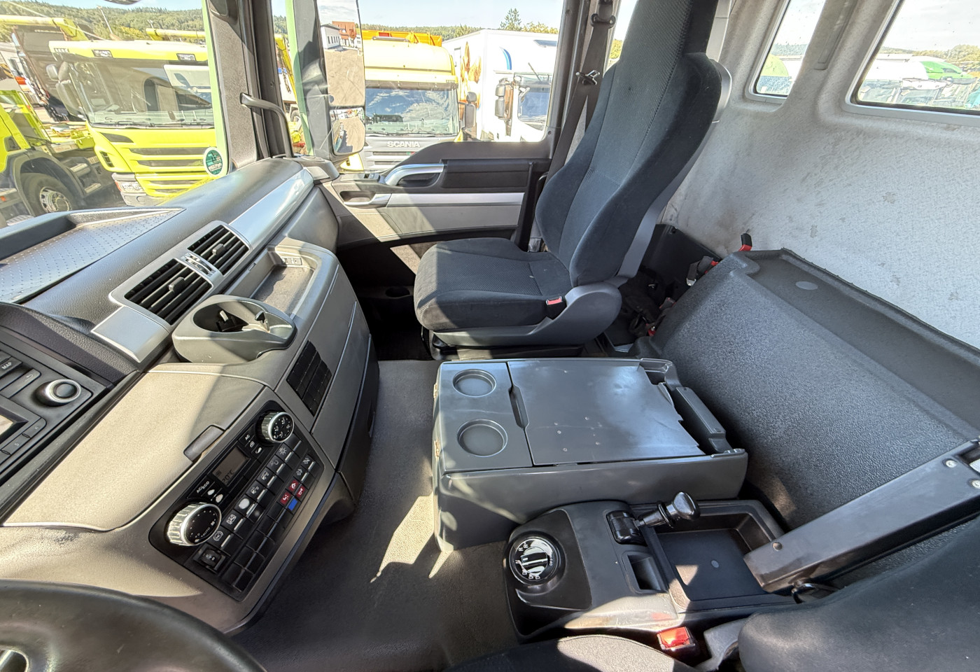 MOTO6625_2736497 vehicle image