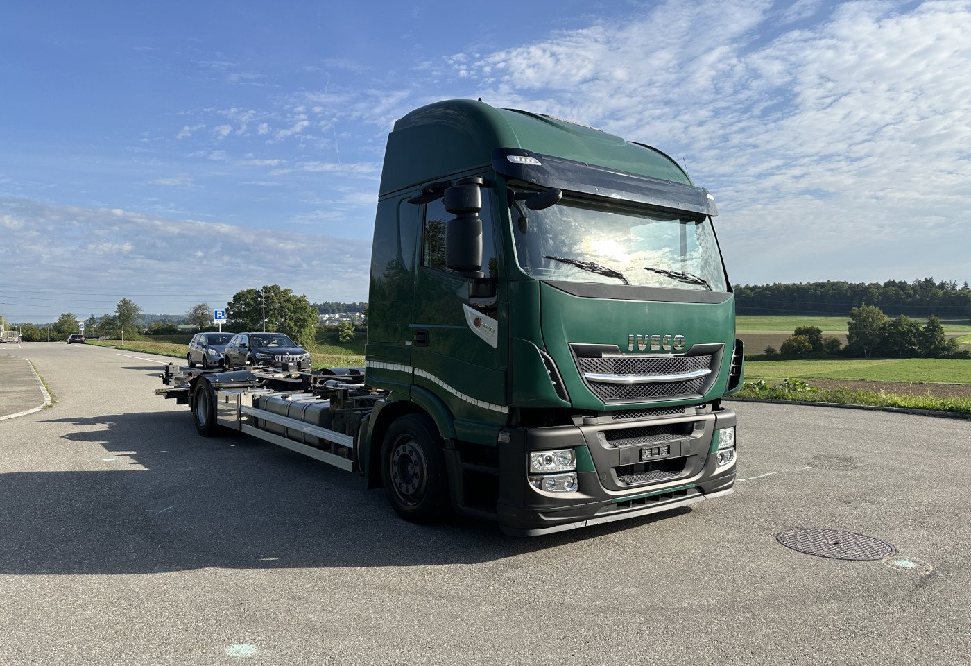 MOTO6625_2746042 vehicle image