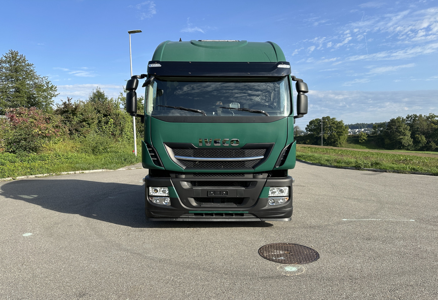 MOTO6625_2746042 vehicle image