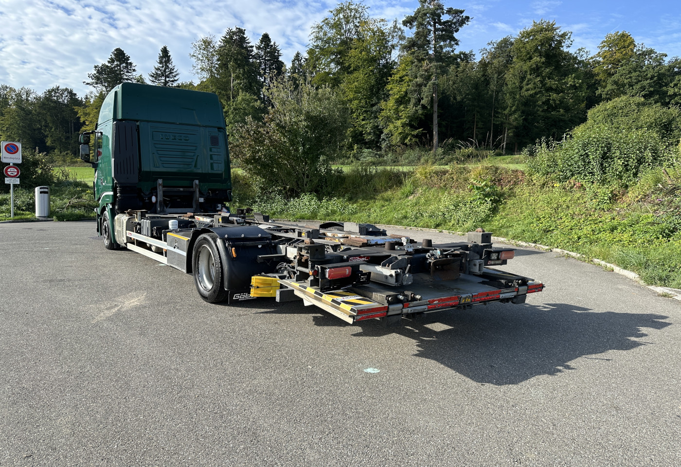 MOTO6625_2746042 vehicle image