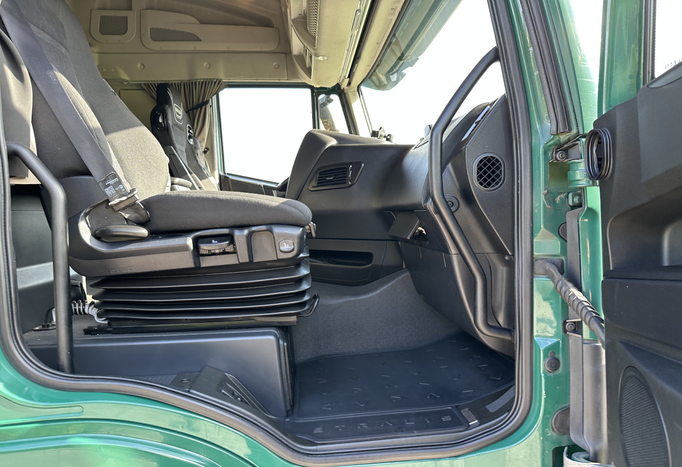 MOTO6625_2746042 vehicle image