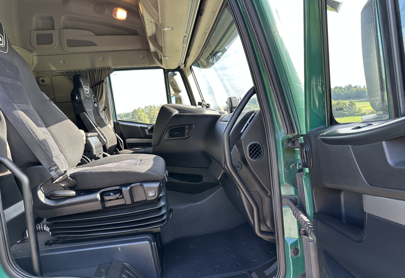 MOTO6625_2746042 vehicle image