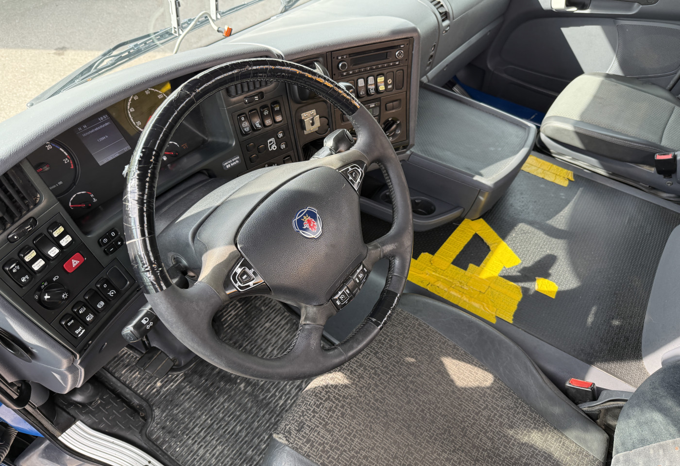 MOTO6625_2737872 vehicle image
