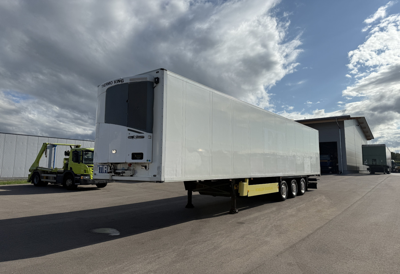 MOTO6625_2737864 vehicle image