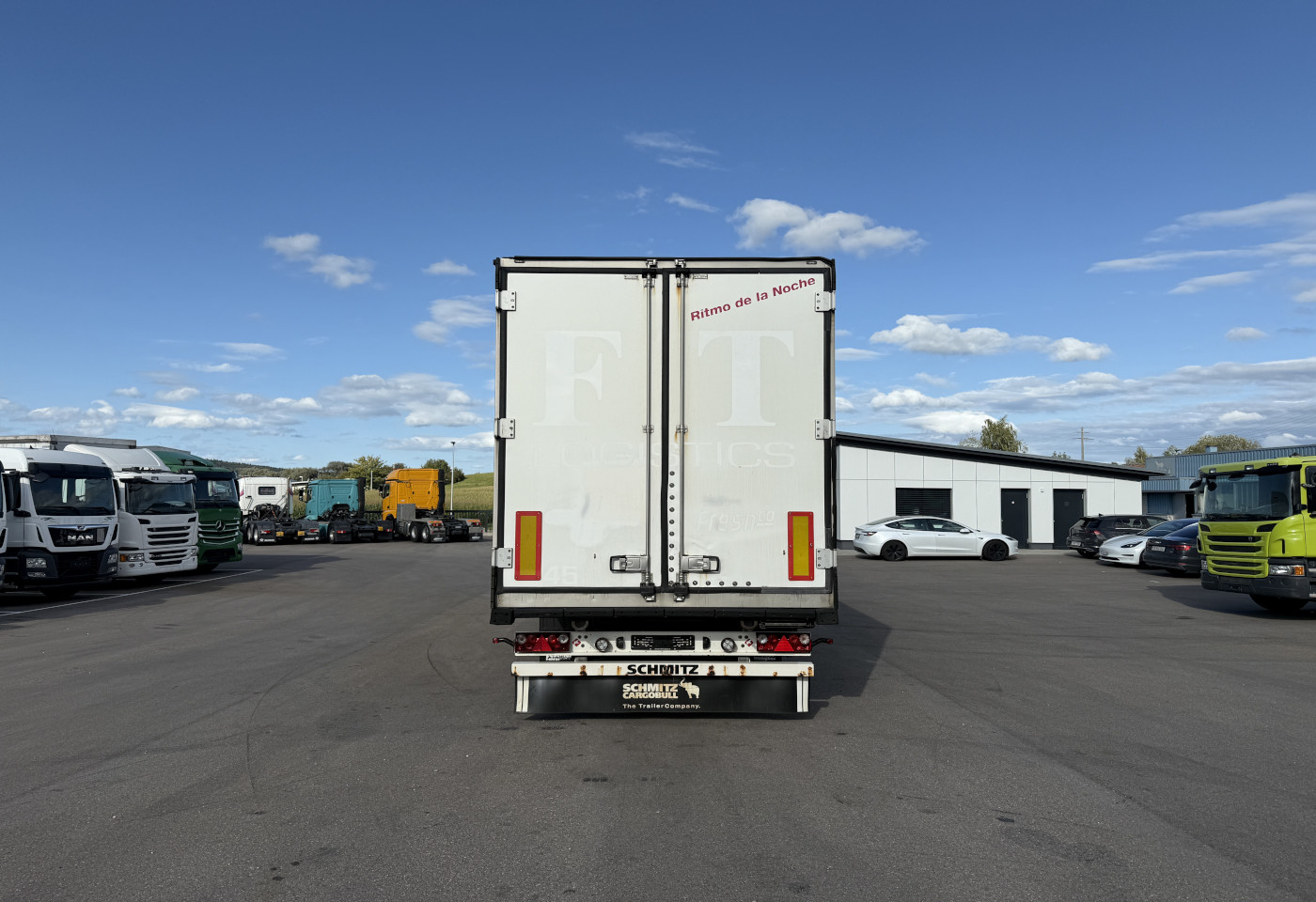 MOTO6625_2737864 vehicle image