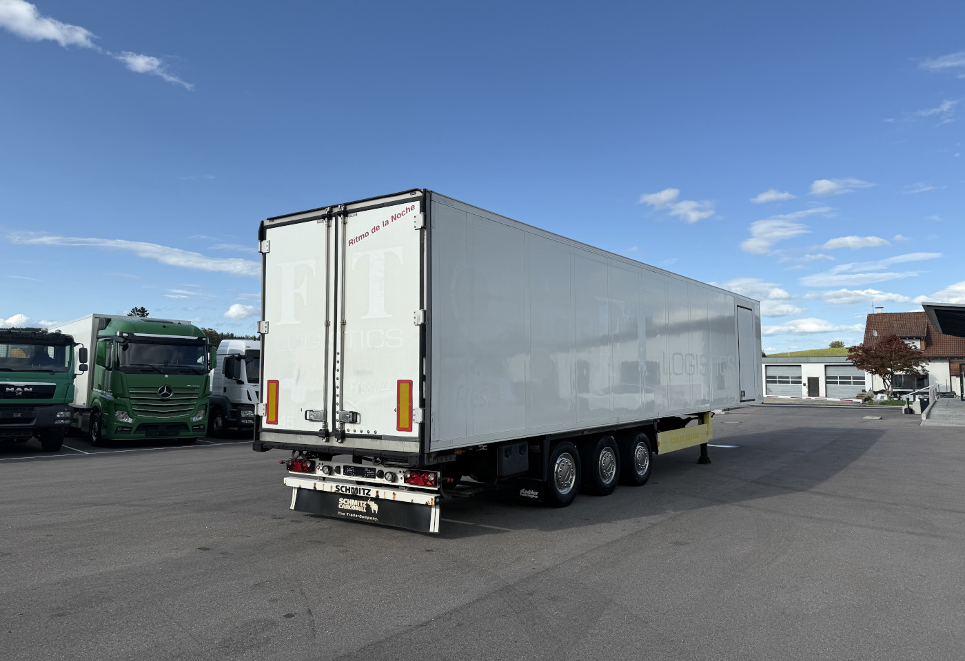MOTO6625_2737864 vehicle image