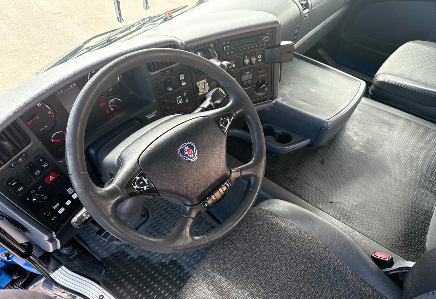 MOTO6625_2737869 vehicle image