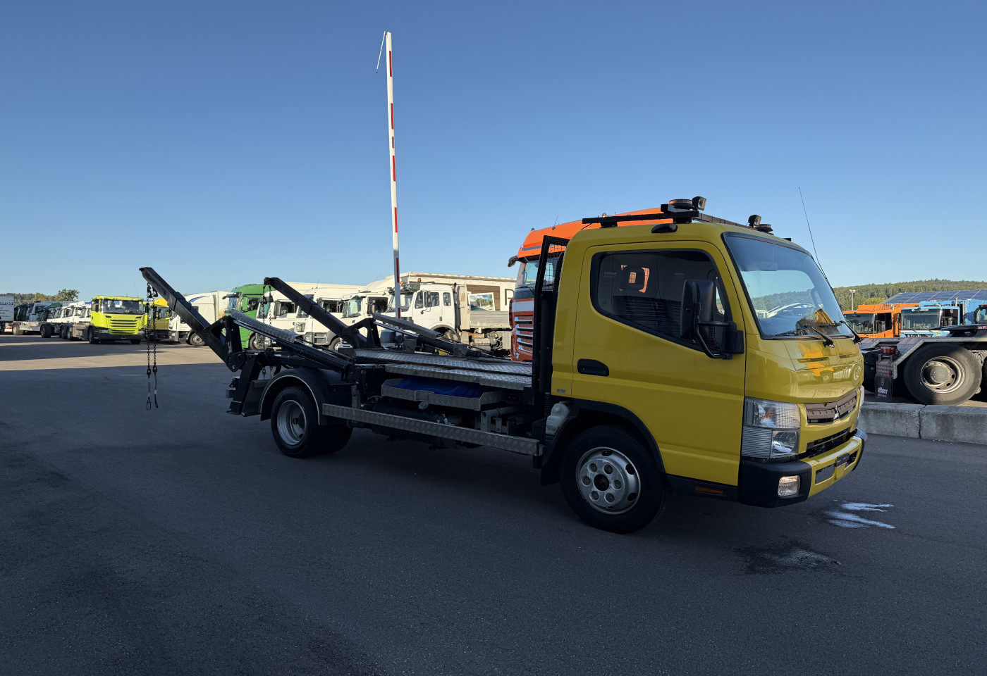 MOTO6625_2737870 vehicle image