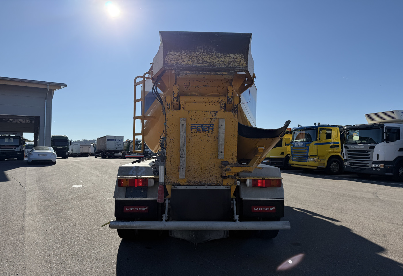 MOTO6625_2738200 vehicle image