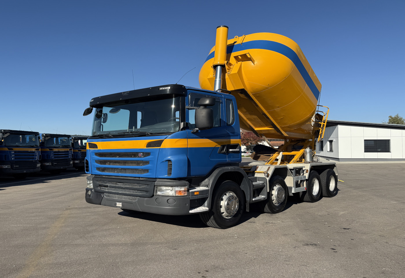 MOTO6625_2738200 vehicle image