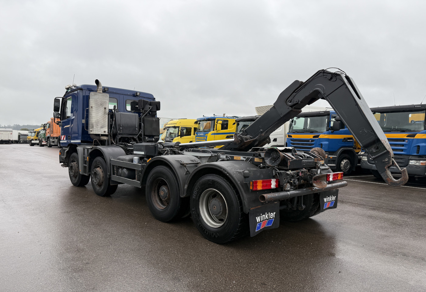 MOTO6625_2736176 vehicle image