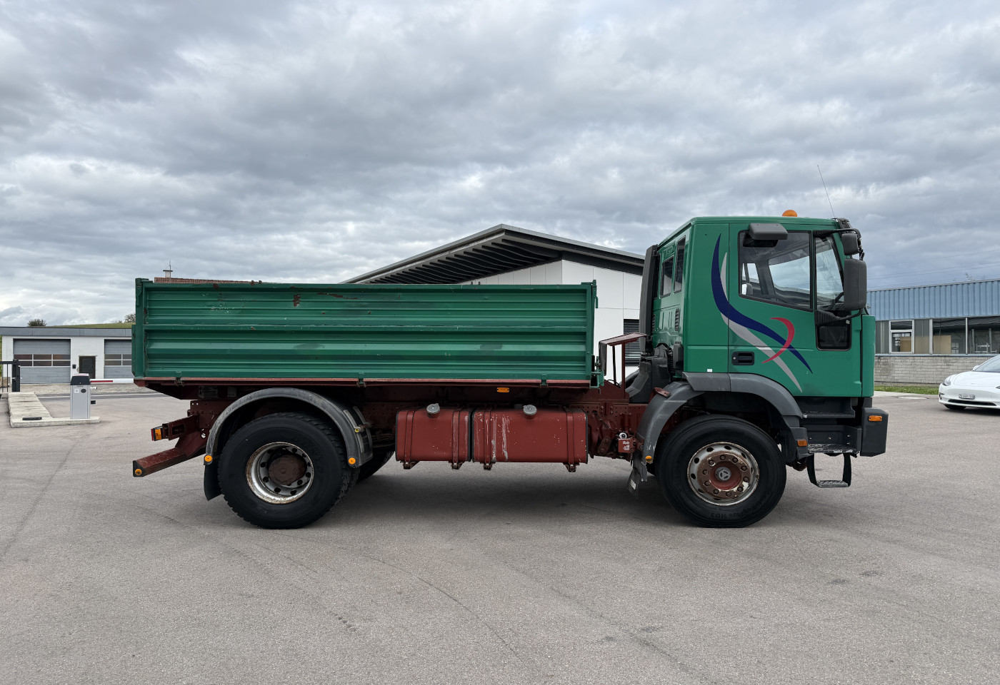 MOTO6625_2736517 vehicle image