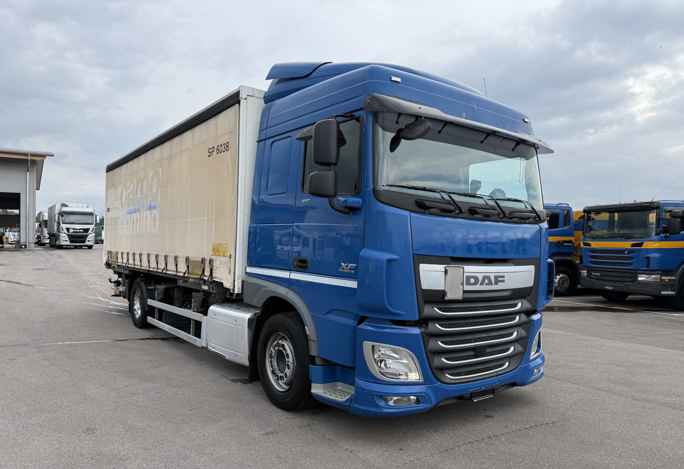 MOTO6625_2751878 vehicle image