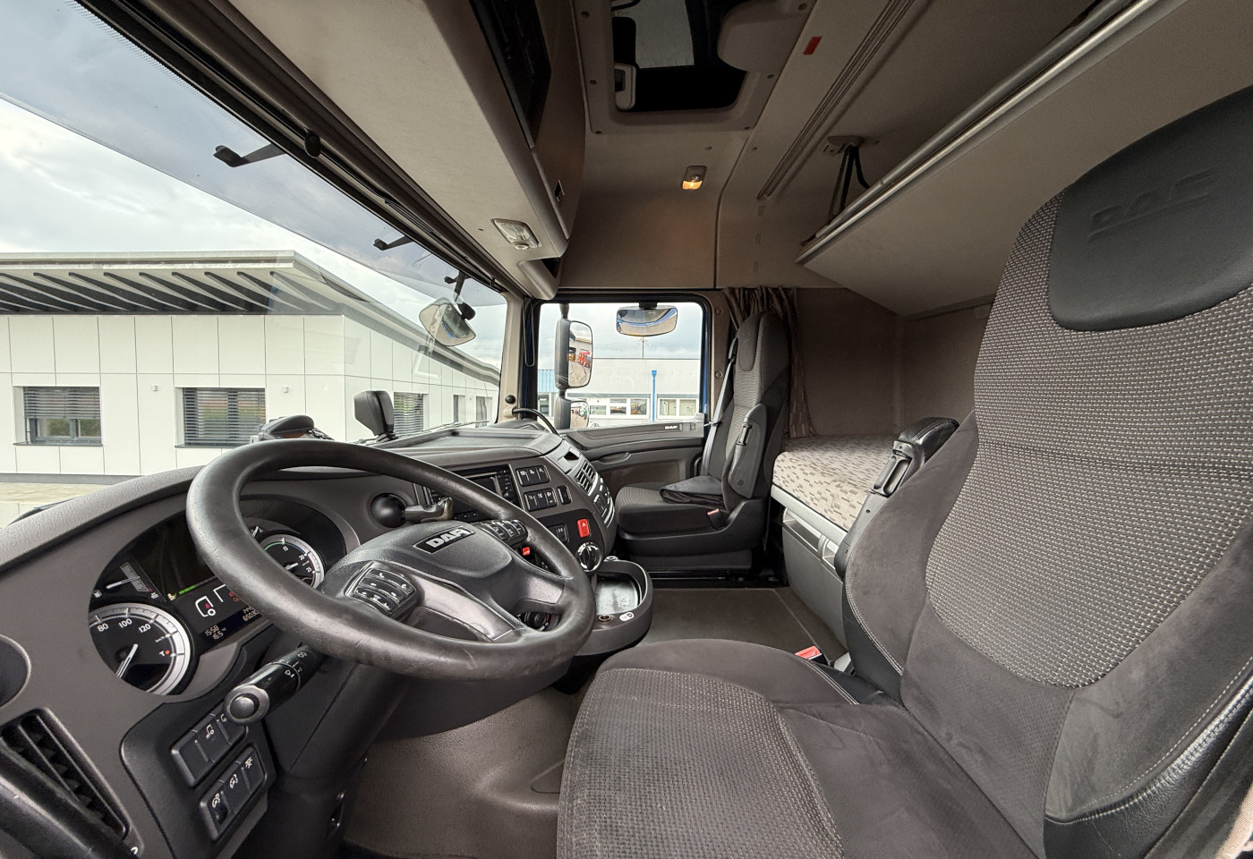 MOTO6625_2751878 vehicle image