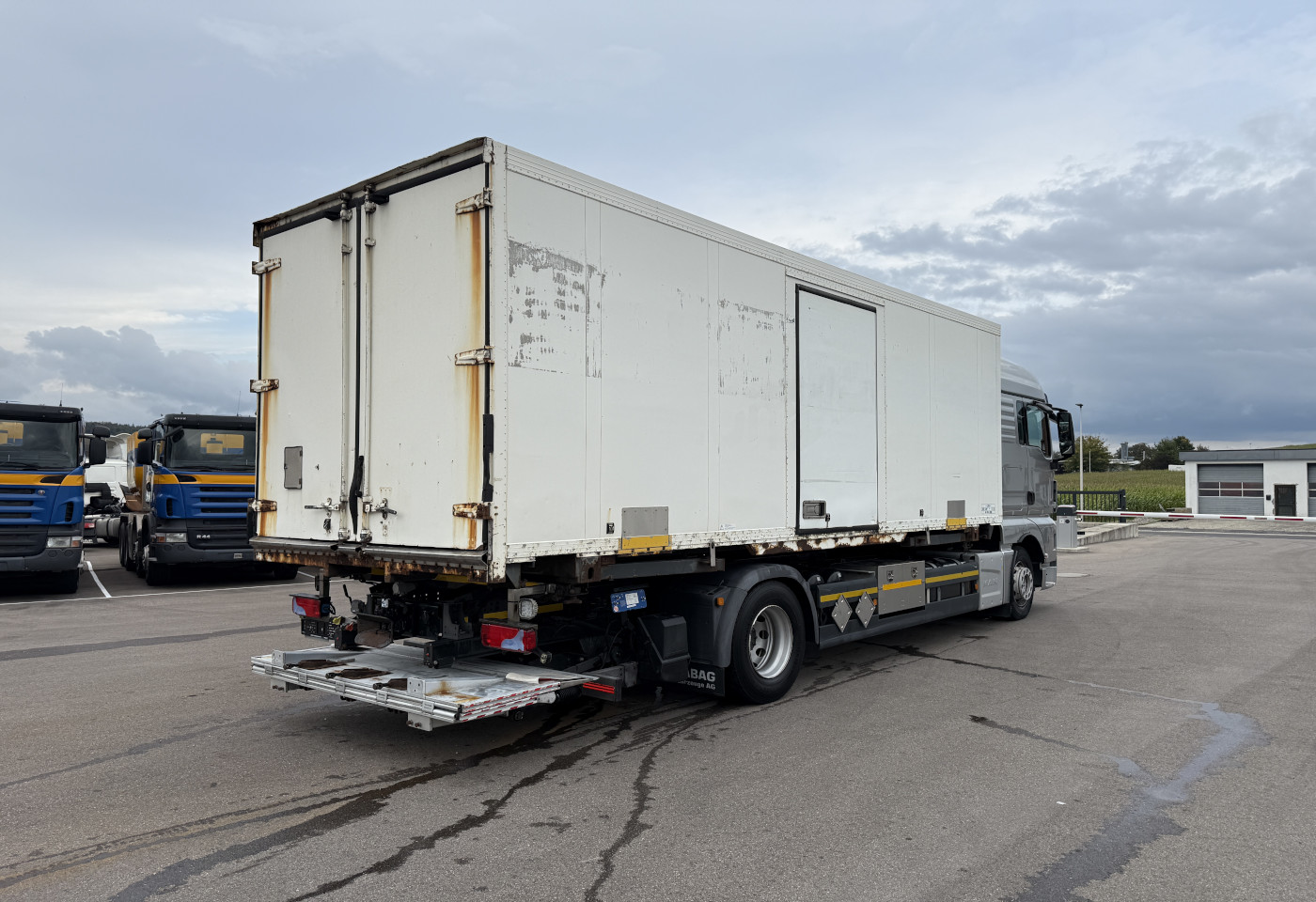 MOTO6625_2736519 vehicle image