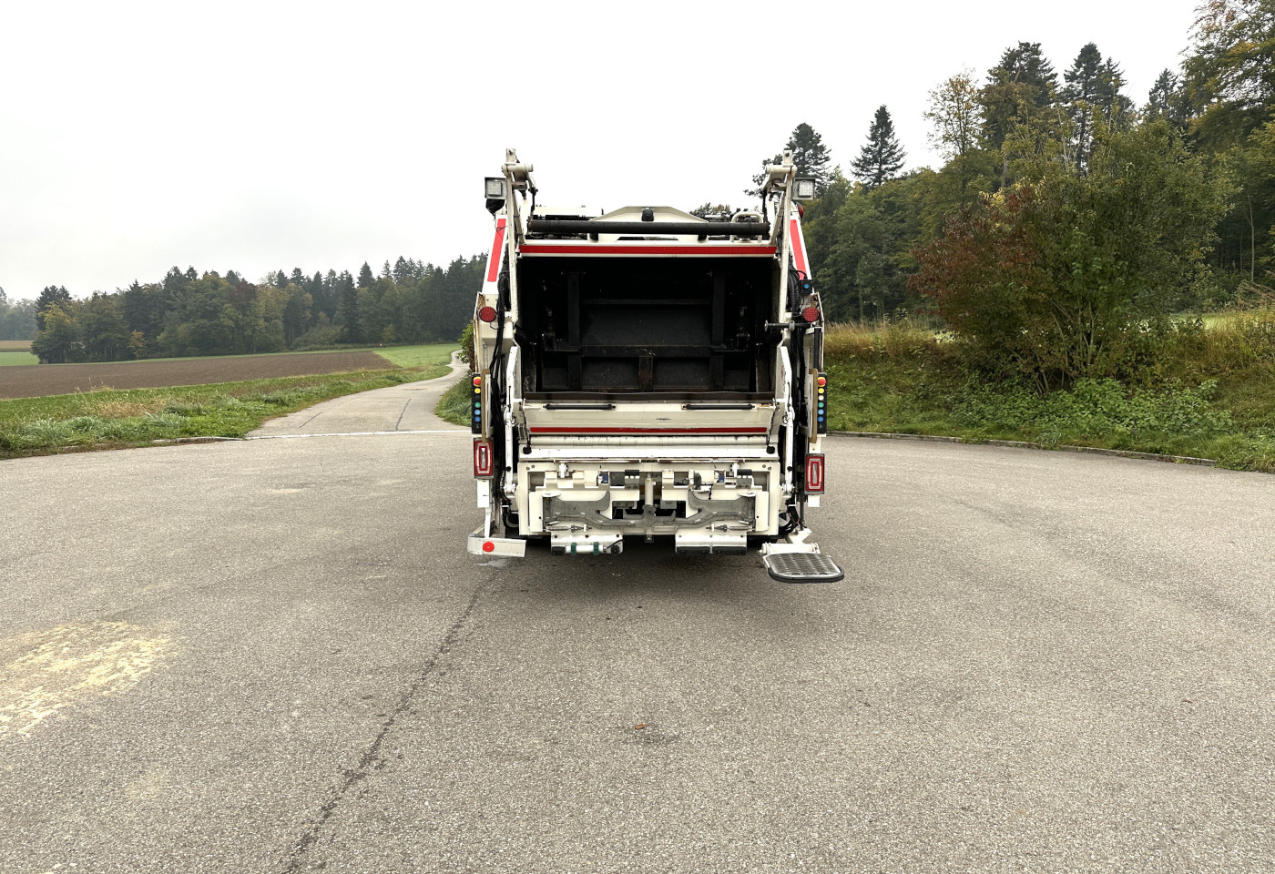 MOTO6625_2759992 vehicle image