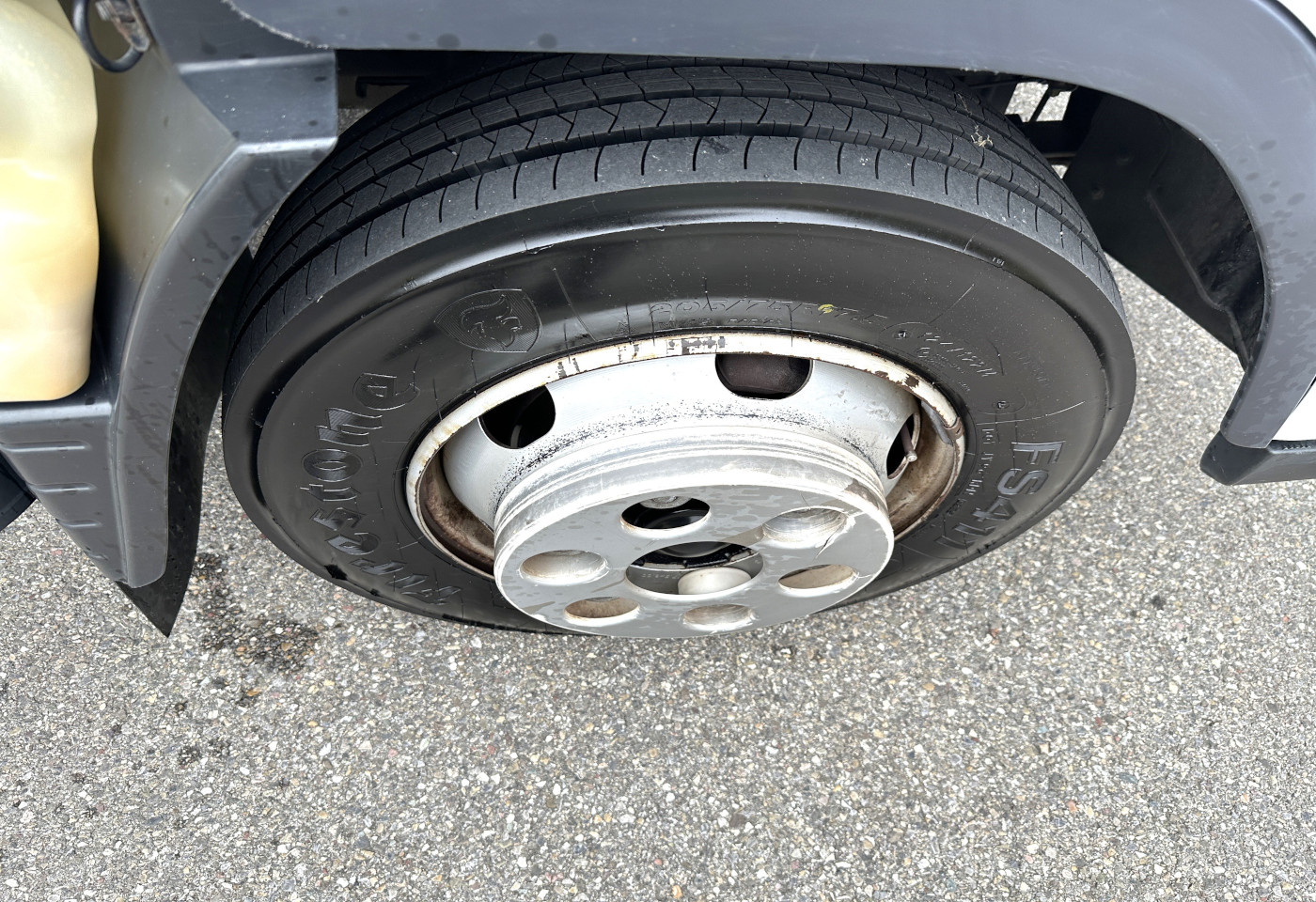 MOTO6625_2759992 vehicle image