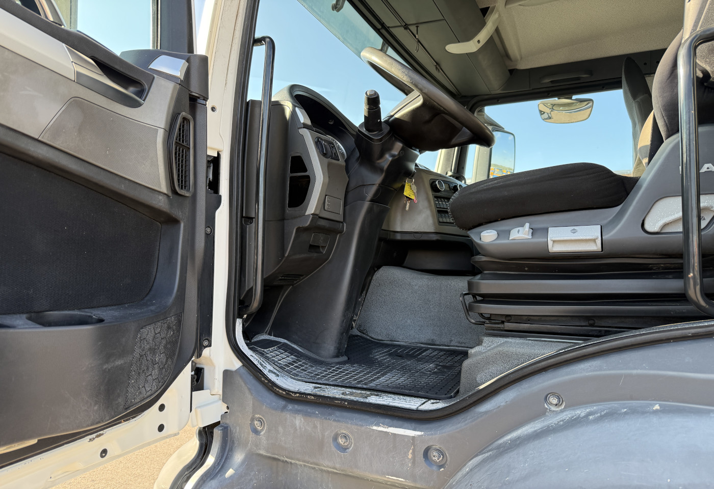 MOTO6625_2774088 vehicle image