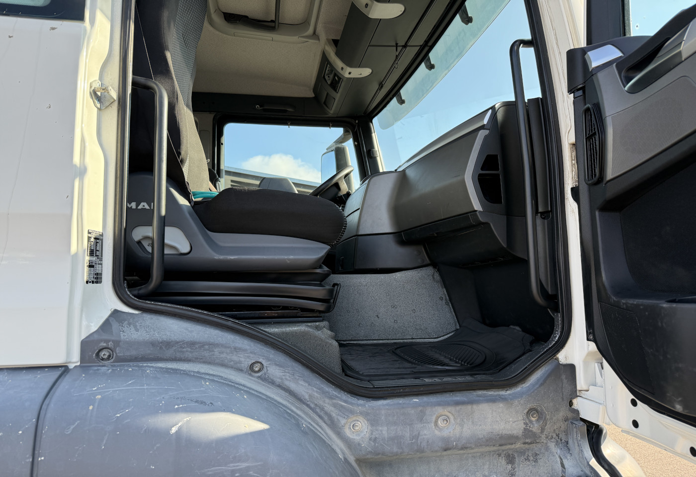 MOTO6625_2774088 vehicle image