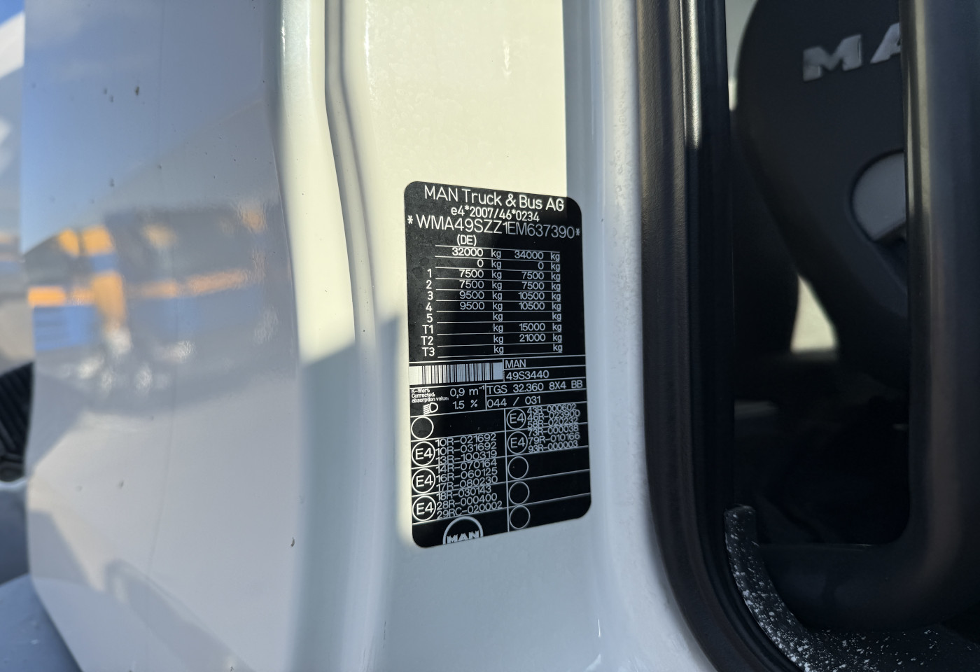 MOTO6625_2774088 vehicle image