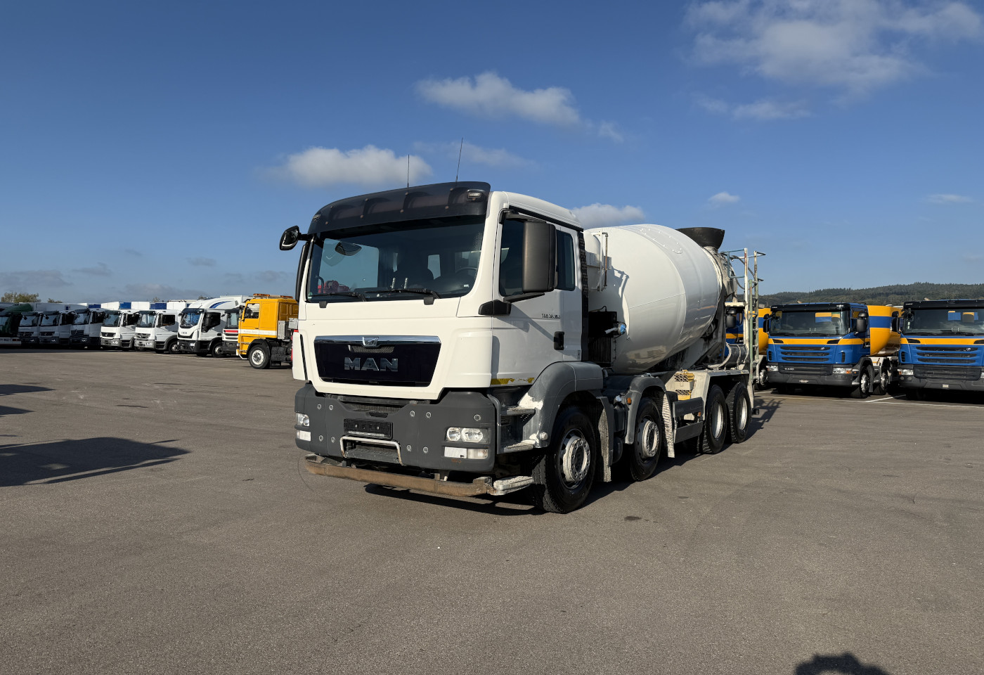 MOTO6625_2774088 vehicle image