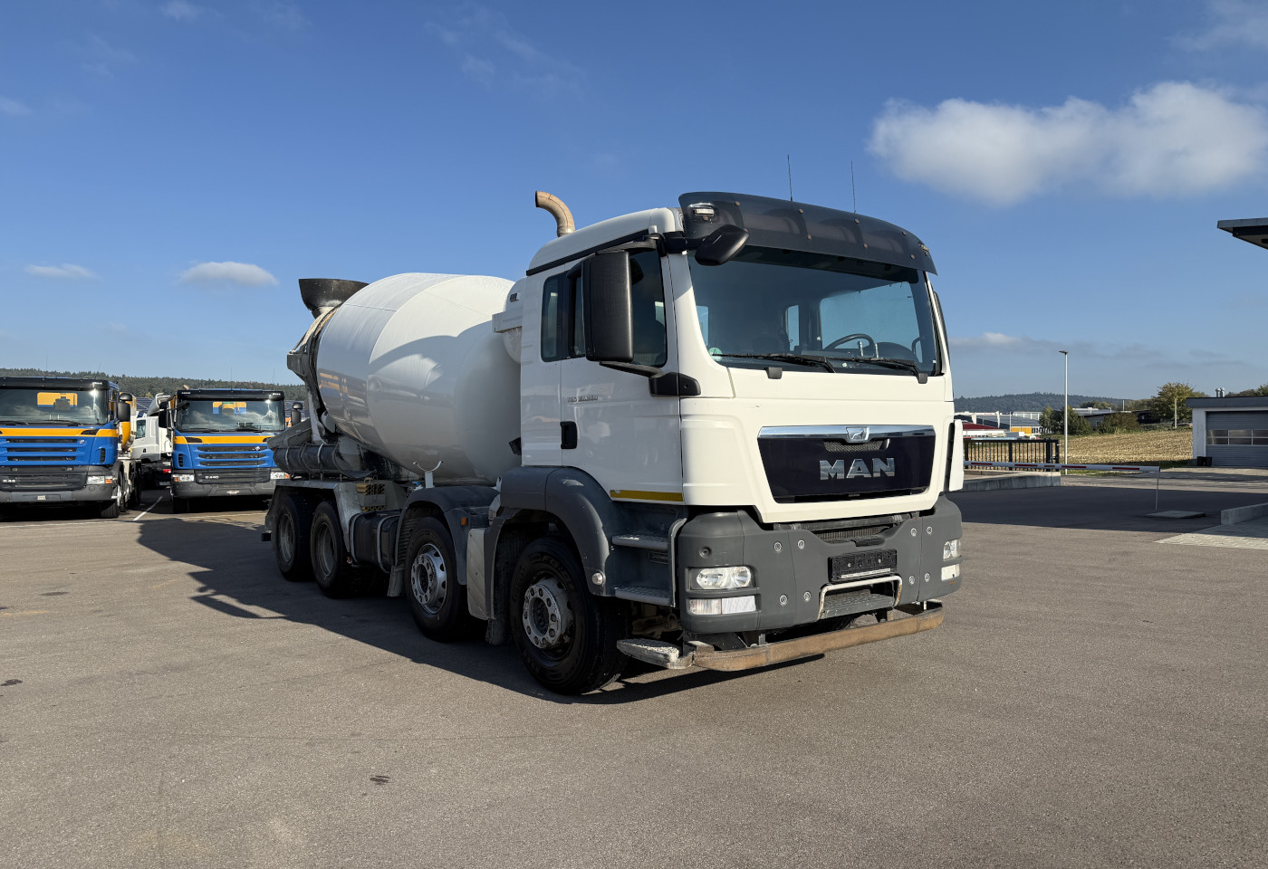 MOTO6625_2774088 vehicle image