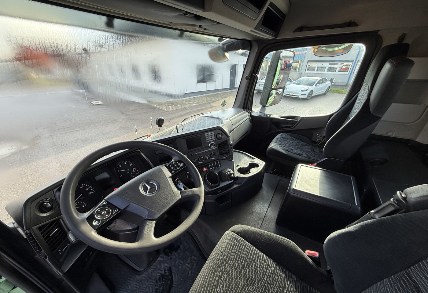 MOTO6625_2736181 vehicle image
