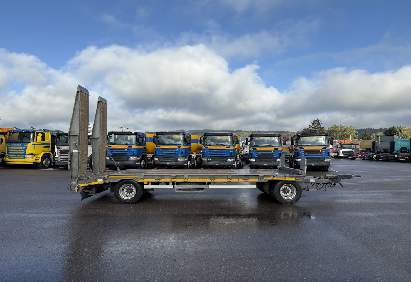 MOTO6625_2748620 vehicle image