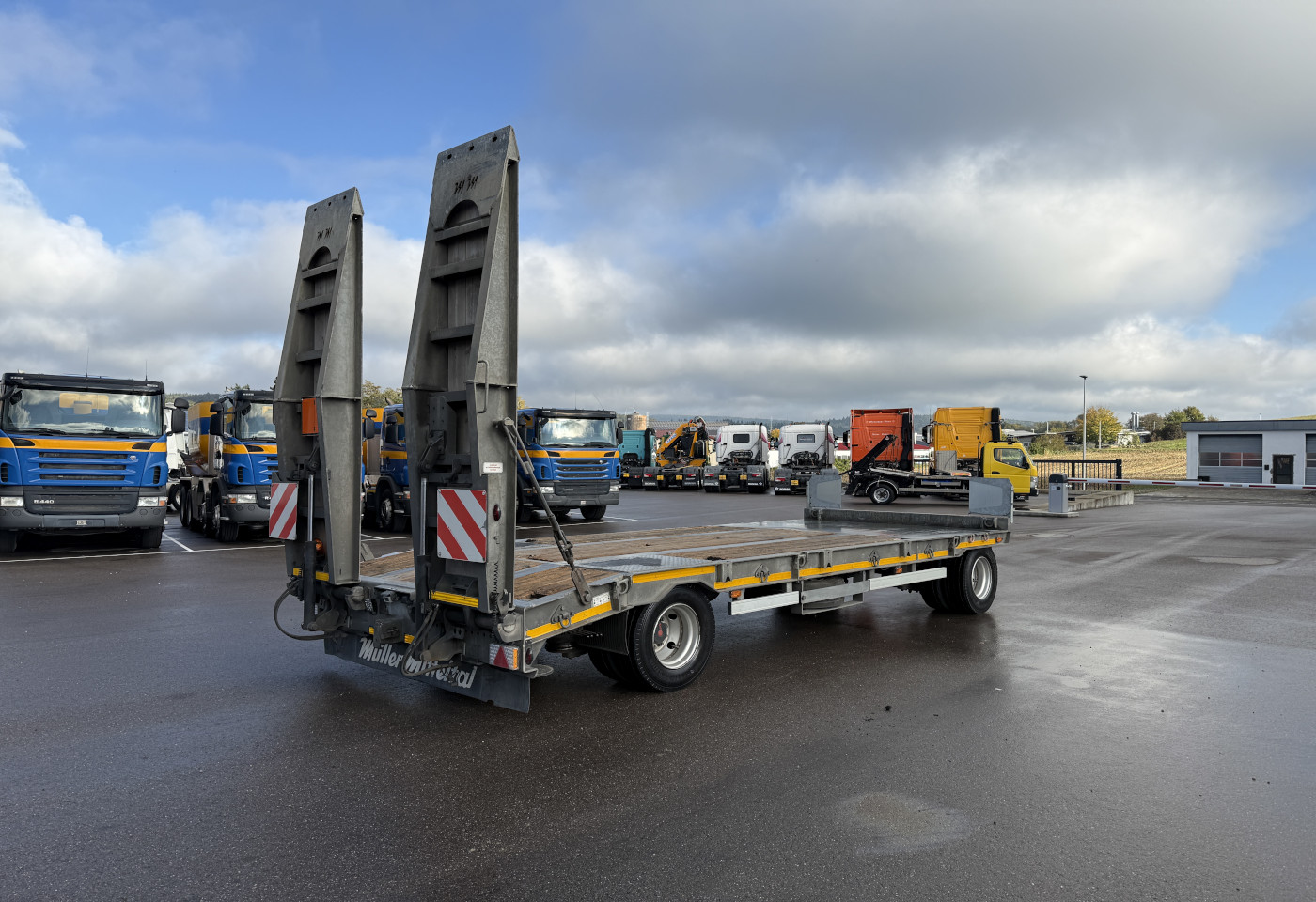 MOTO6625_2748620 vehicle image