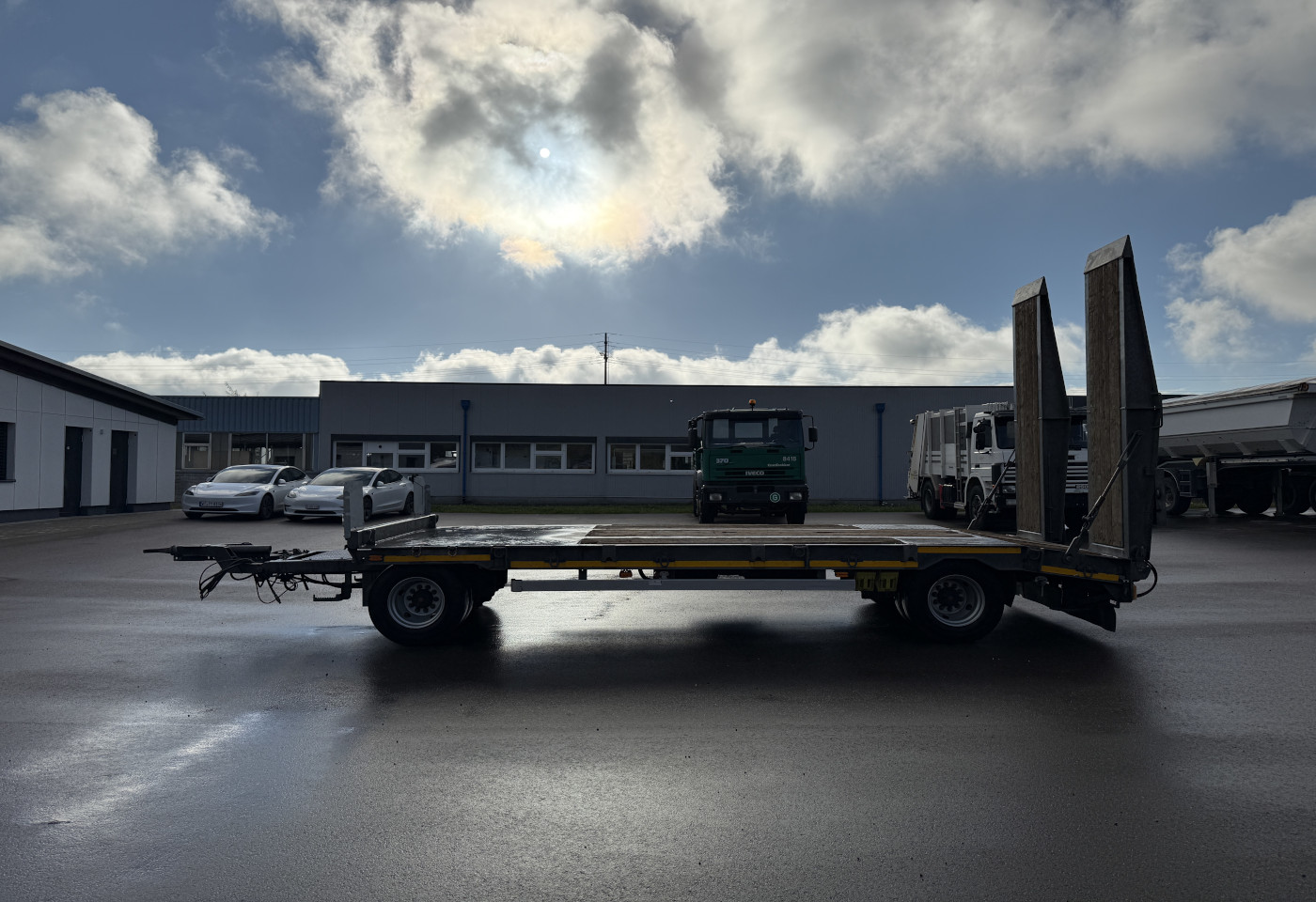 MOTO6625_2748620 vehicle image