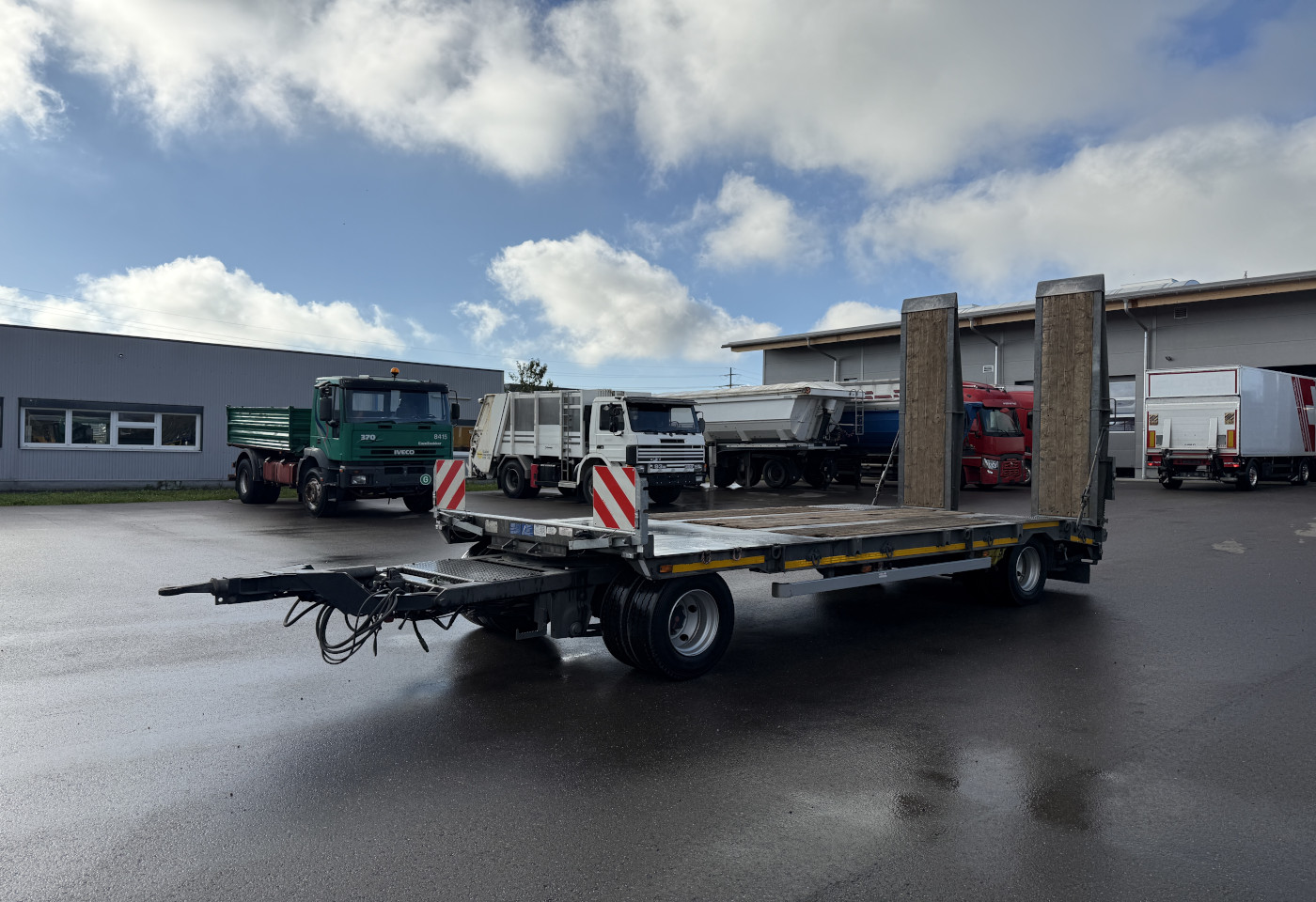 MOTO6625_2748620 vehicle image