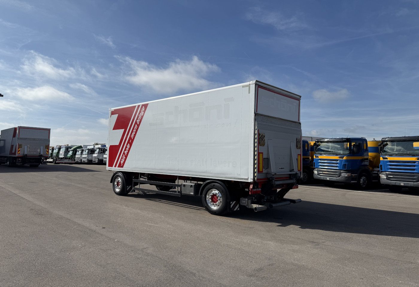 MOTO6625_2746063 vehicle image