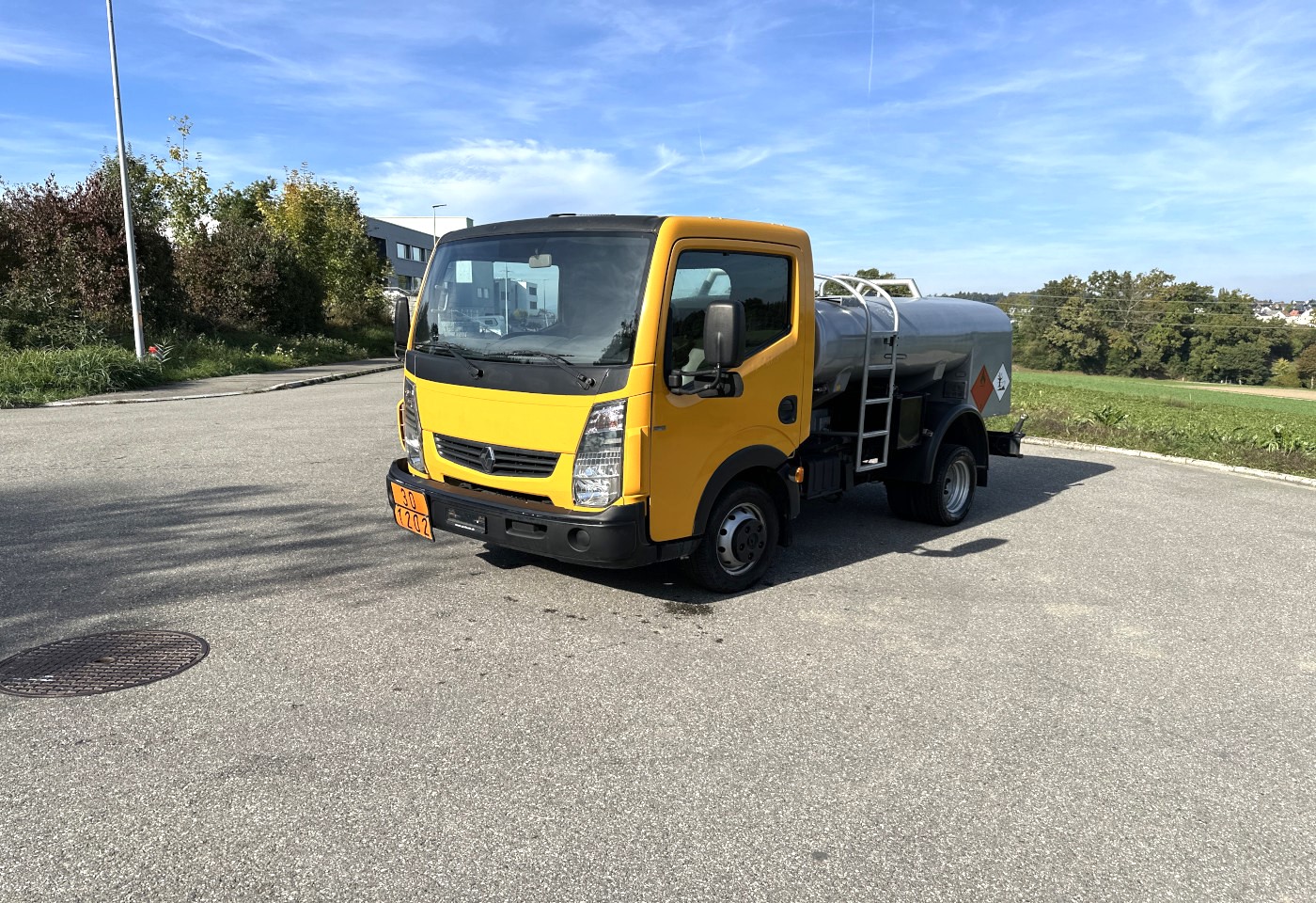 MOTO6625_2748477 vehicle image